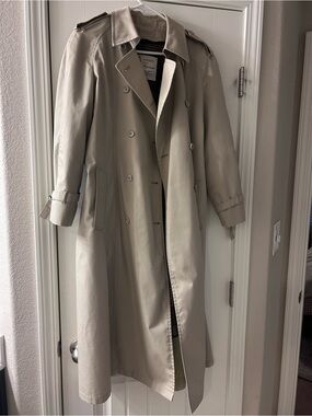 Vintage London Fog Women's Double-Breasted Trench Coat in Beige